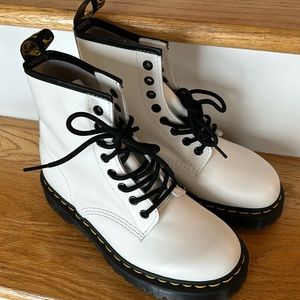 Doc Martens brand new. Ladies US 7.